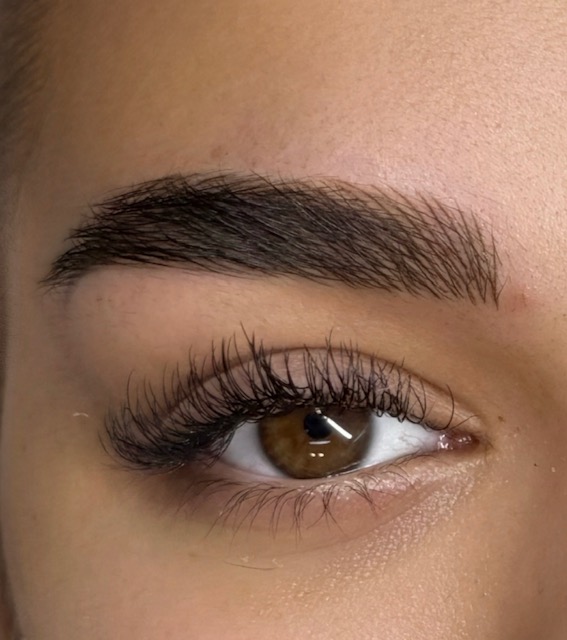 Nano Brows — детайл на веждата
